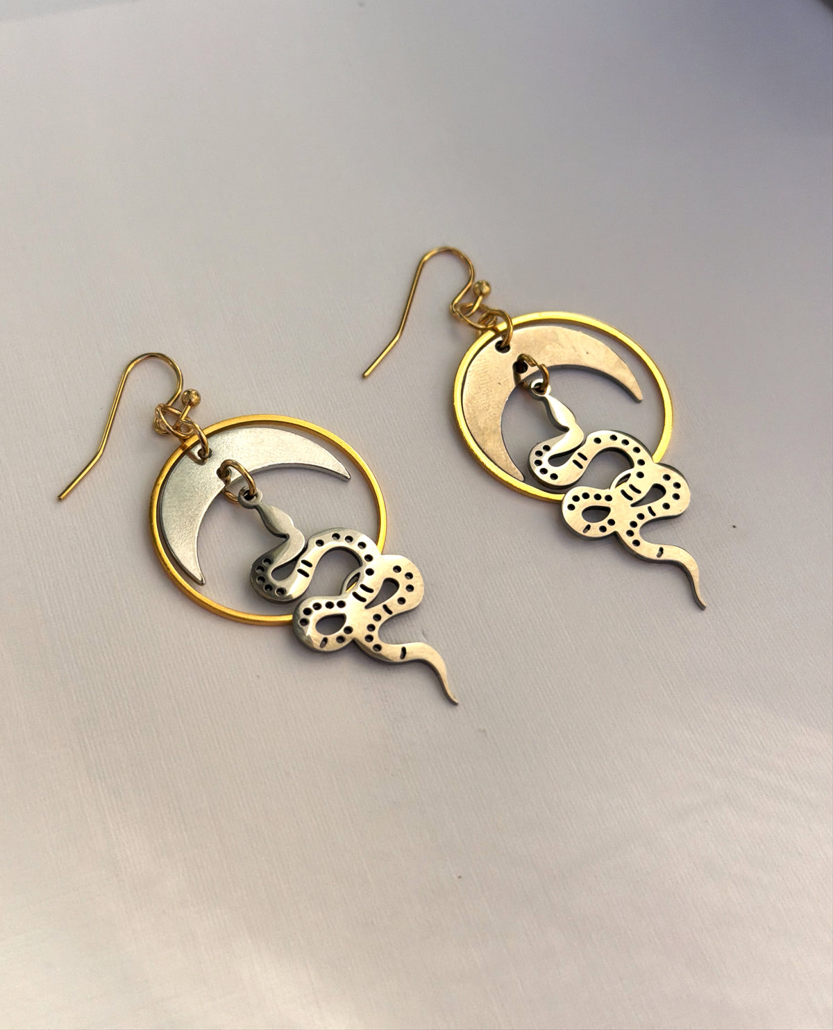 Serpent earrings