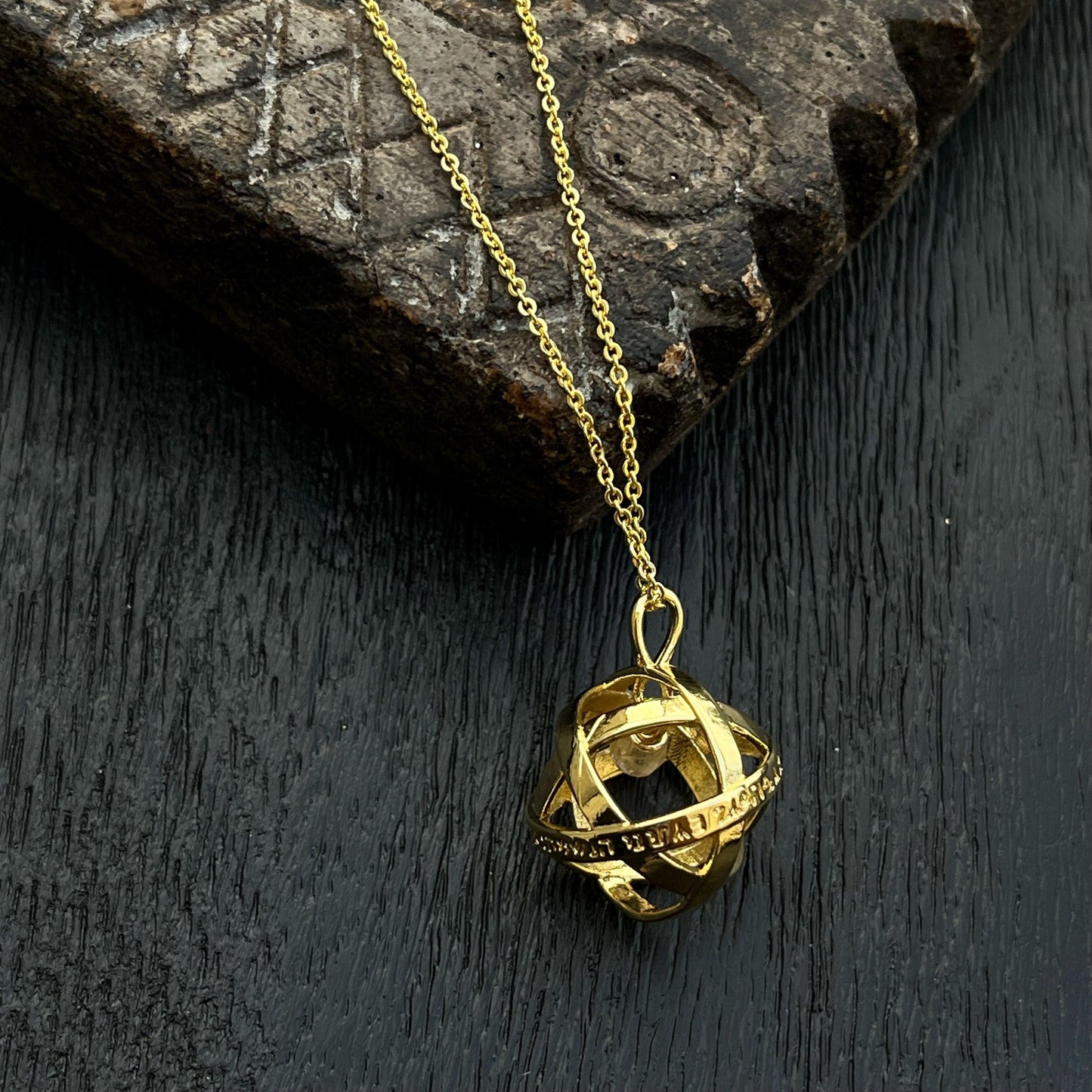 Genesa Crystal _ Manifesting Necklace - Kybalion Jewellery