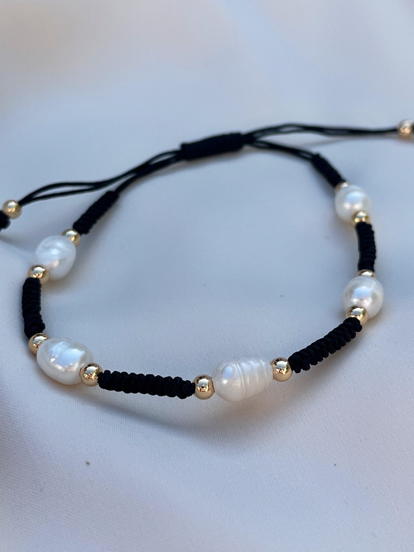 Pearl bead bracelet Black - Kybalion Jewellery